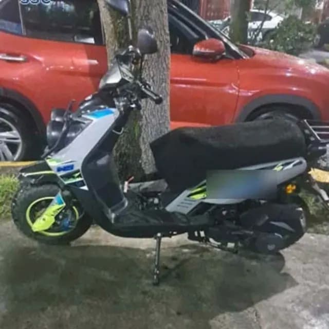 Niño de 10 Años Roba Motocicleta a Hombre en Calles de CDMX