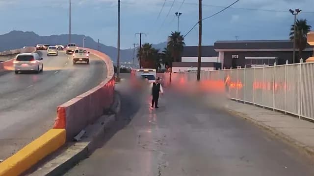 Pareja Muere al Chocar Contra Puente en Moto Deportiva en Ciudad Juárez