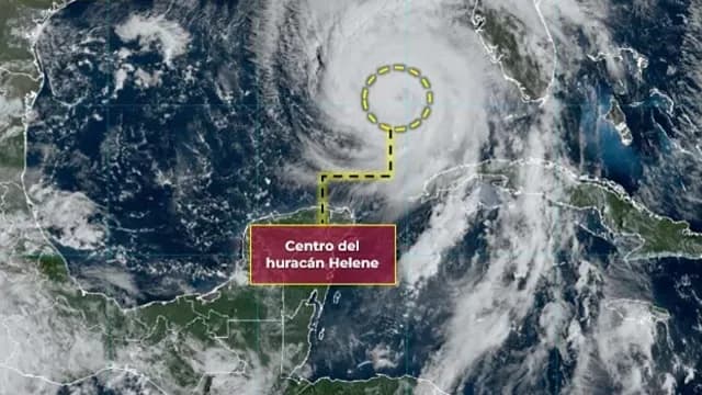 El huracán Helene se localiza a 460 km al nor-noreste de Cabo Catoche, Quintana Roo. Foto: SMN