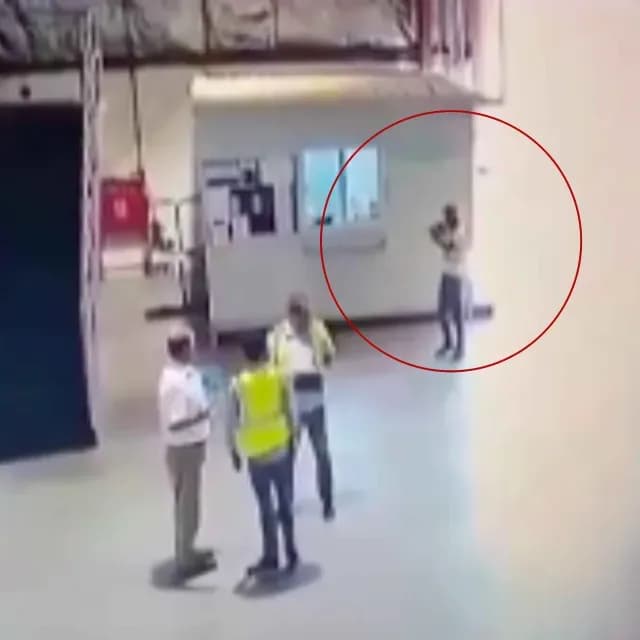 Hombre Mata a Balazos a su Jefe Porque lo Corrió del Trabajo