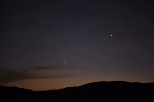 Cometa Tsuchinshan-ATLAS visto desde Uruguay