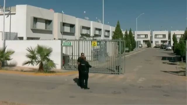 Sujeto se Atrincheró e Incendió Vivienda en Fraccionamiento de Chihuahua