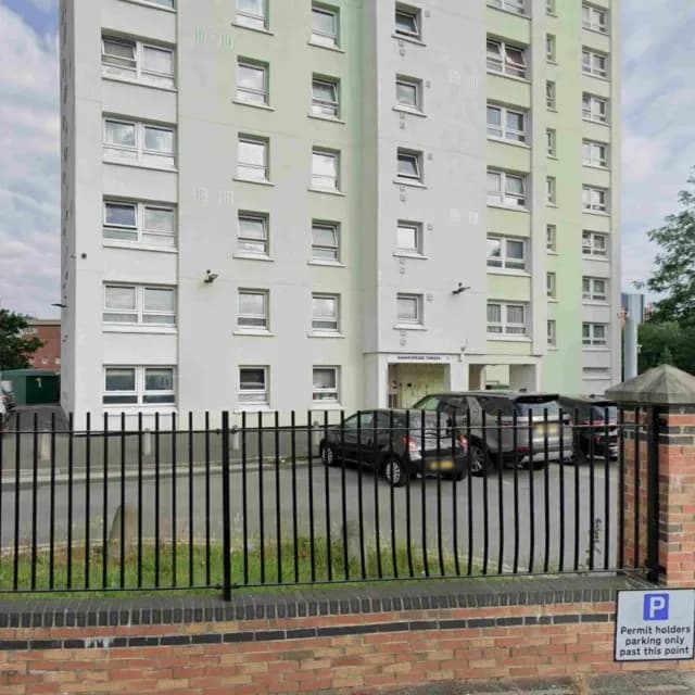 Embarazada Muere al Caer del Piso 17 de Edificio y su Bebé Sobrevive