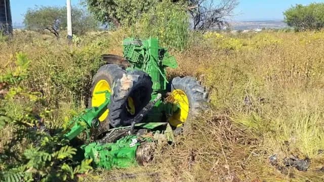 Tractor que chocó la víctima en Aguascalientes. Foto: SSPE AGS