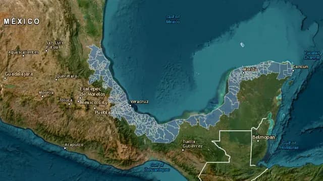 Alerta azul en cinco estados ante presencia del huracán Rafael. Foto: CNPC