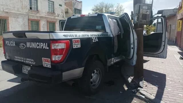Agentes de la Policía Municipal Chocaron Durante Persecución en Ciudad Juárez