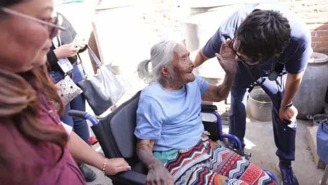 Inés de 98 años de edad sufre discapacidad y pobreza extrema. Foto: Franco Arteaga | N+