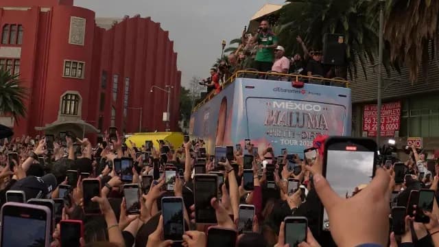 Maluma en el Monumento a la Revolución
