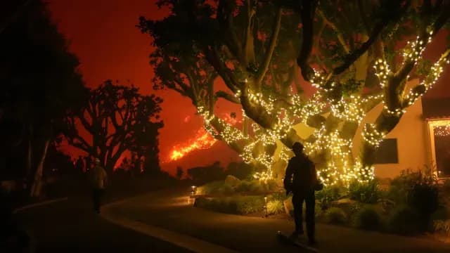 Incendio Forestal Franklin en Malibú, California, Estados Unidos