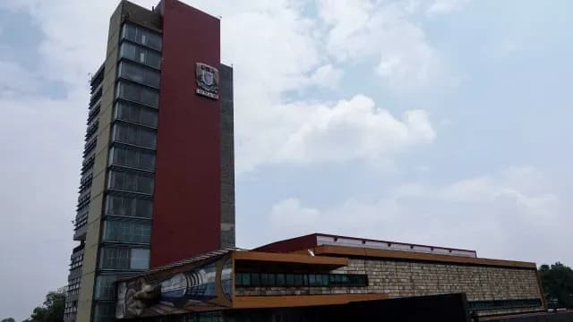 La credencial UNAM se debe tramitar en la Tienda UNAM