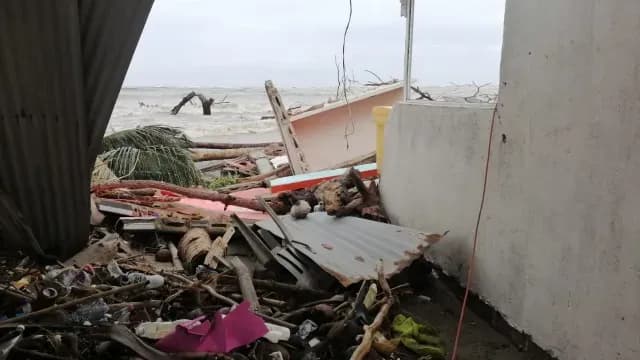 Así han quedado lo que una vez fueron viviendas en El Bosque