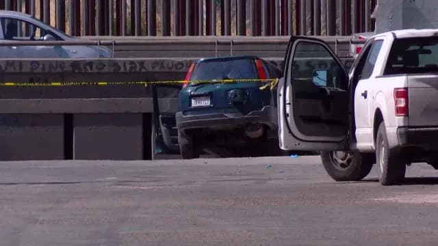 Camioneta asegurada en el lugar de los hechos.