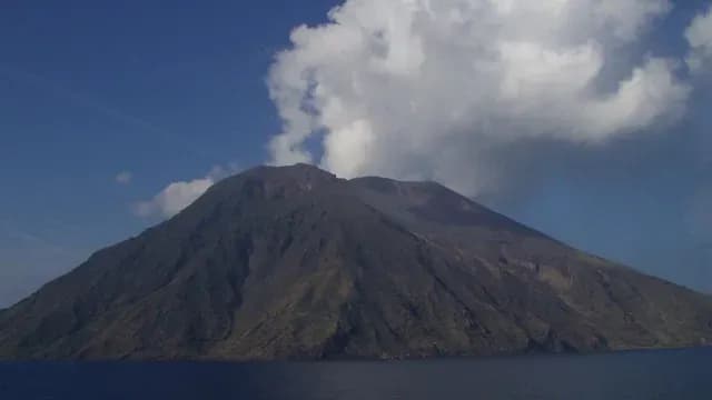 Volcán Stromboli en Italia