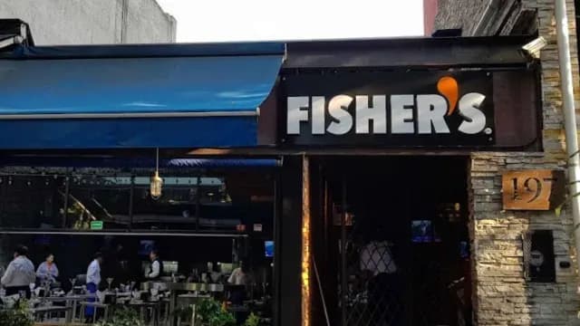 Los últimos momentos de Ariadna. Rautel y Vannesa llegaron al restaurante Fisher's