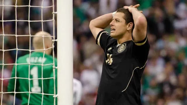 "Chicharito" en el partido de la Copa Mundial Fifa Brasil 2014