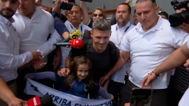 Fernando Ortiz ya está en Monterrey para incorporarse como DT de Rayados. Foto: N+