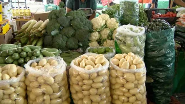 Productos de la canasta básica a un gran precio y de calidad. Foto: Miguel Hernández N+