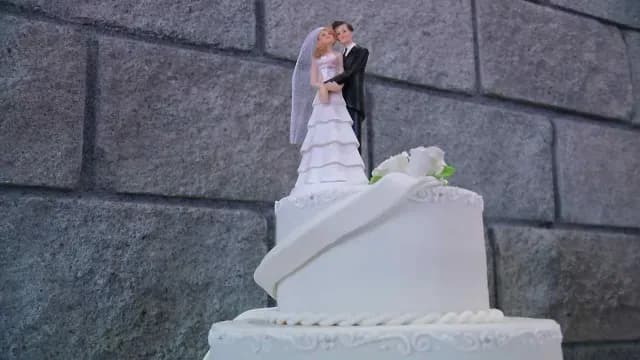 pastel durante boda masiva en penal de apodaca