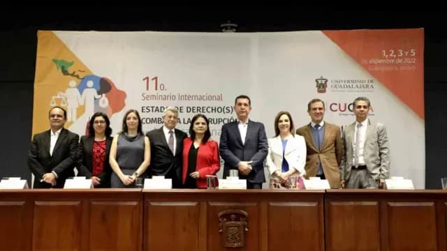 Participación de Lorenzo Córdova en la FIL de Guadalajara 2022