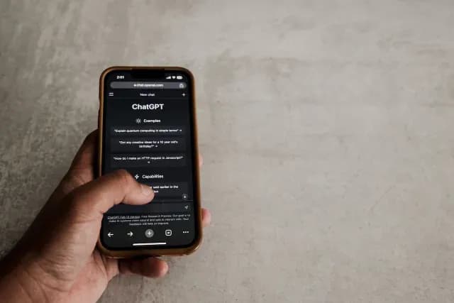 ChatGPT en versión para teléfono móvil