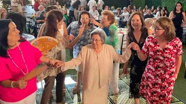 Juany celebró con tremenda fiesta sus 100 años de vida