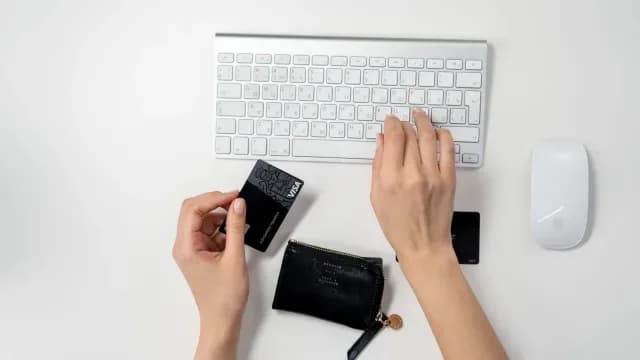 Las compras en línea aumentan la probabilidad de caer en el fraude cibernético. Foto Archivo | Pexels