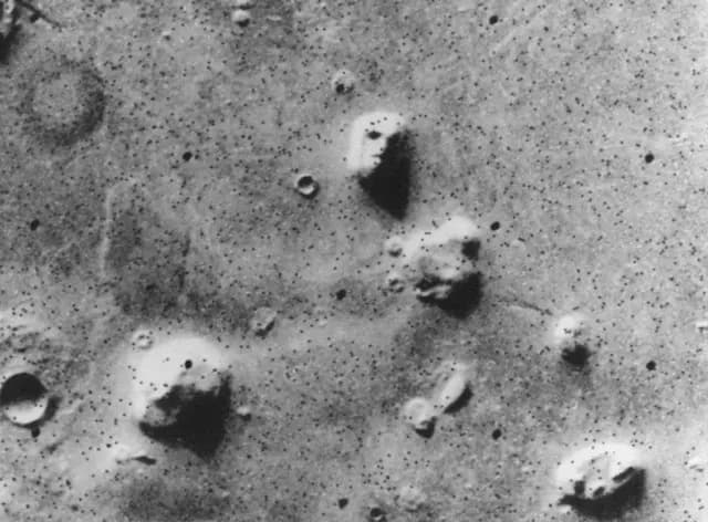 Rostro en Cidonia, Marte, creado por efecto de la pareidolia