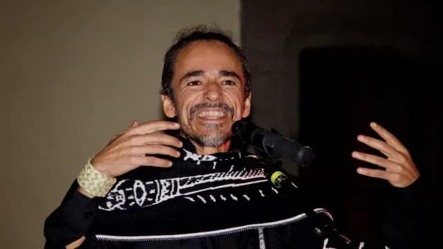 Rubén Albarrán durante una conferencia de prensa