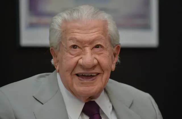 Ignacio López Tarso en un homenaje