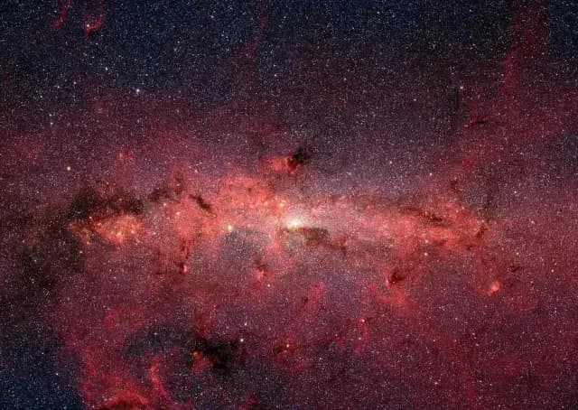 Imagen del centro de la Vía Láctea hecha por el telescopio infrarrojo Spitzer