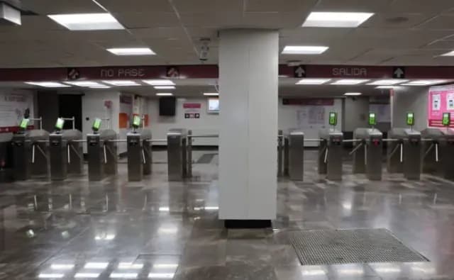 Metro CDMX Instala Torniquetes Especiales Para Transbordo en Isabel La Católica