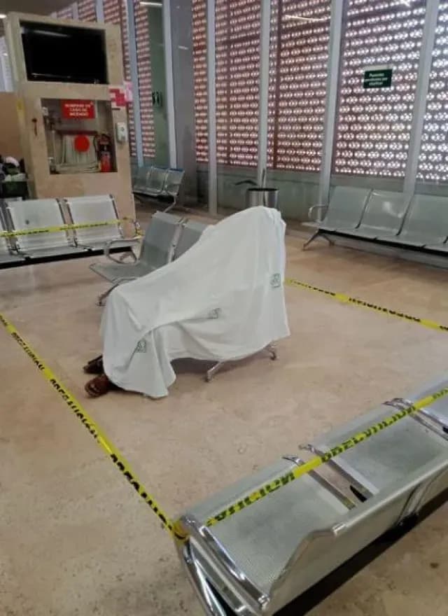 Muere Abuelito en Sala de Espera de Urgencias del IMSS