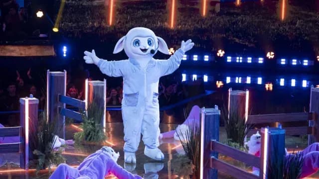 quien es beeebe quien es la mascara