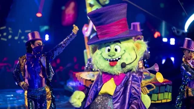 Maestro Bops Quien es La Mascara