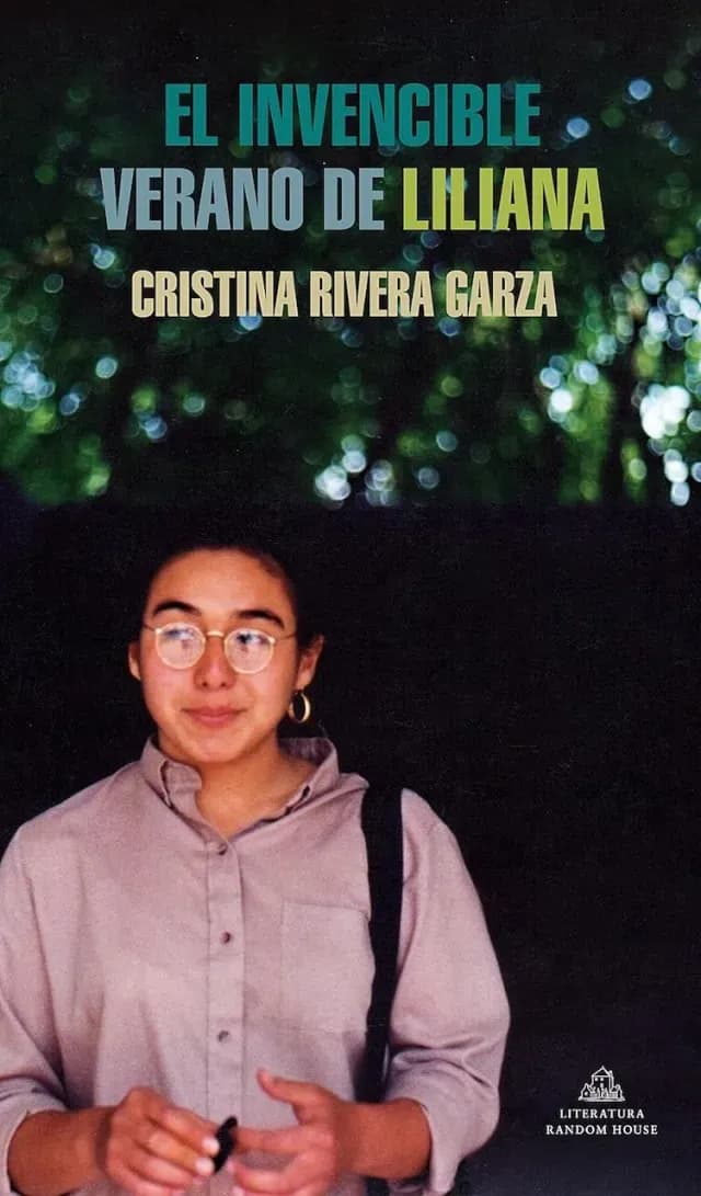 Portada de El invencible verano de Liliana de Cristina Rivera Garza