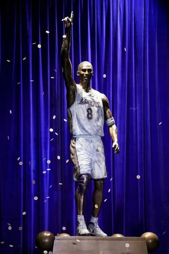 Kobe Bryant es considerado una leyenda de los Lakers y toda la NBA. Foto: AP