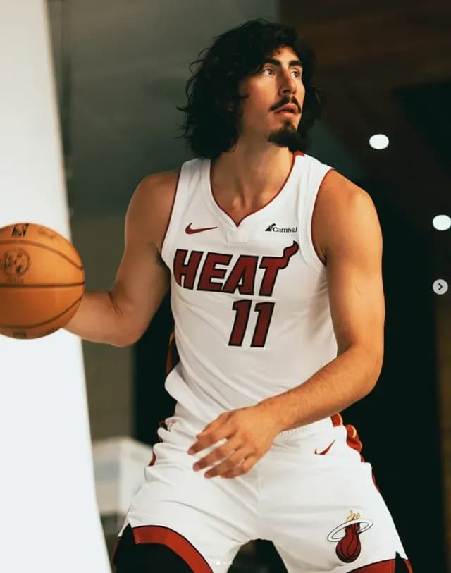 Jaime Jáquez Jr. tiene raíces mexicanas. Foto: IG: trippplej