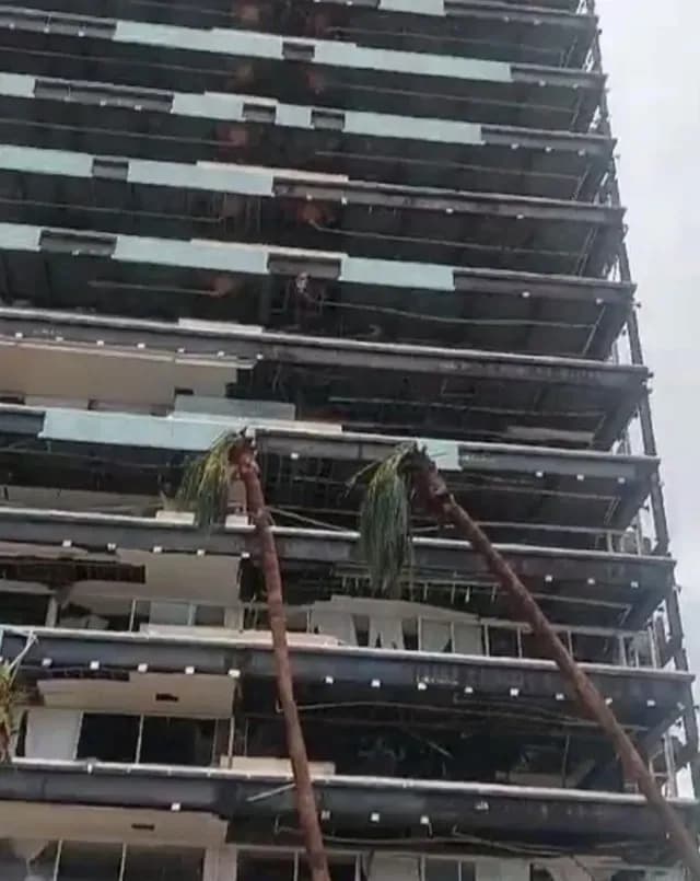 Huracán Otis Destruye Departamento de la Actriz Lety Calderón