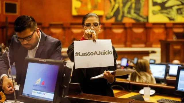 Legisladores votan por juicio político para el presidente Guillermo Lasso