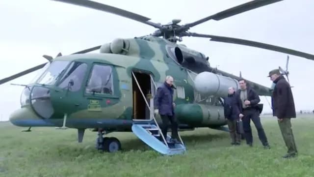 Putin llega en helicóptero a Jersón