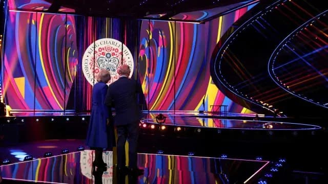 Carlos III y Camila contemplan el escenario de Eurovisión 2023. Foto: Reuters