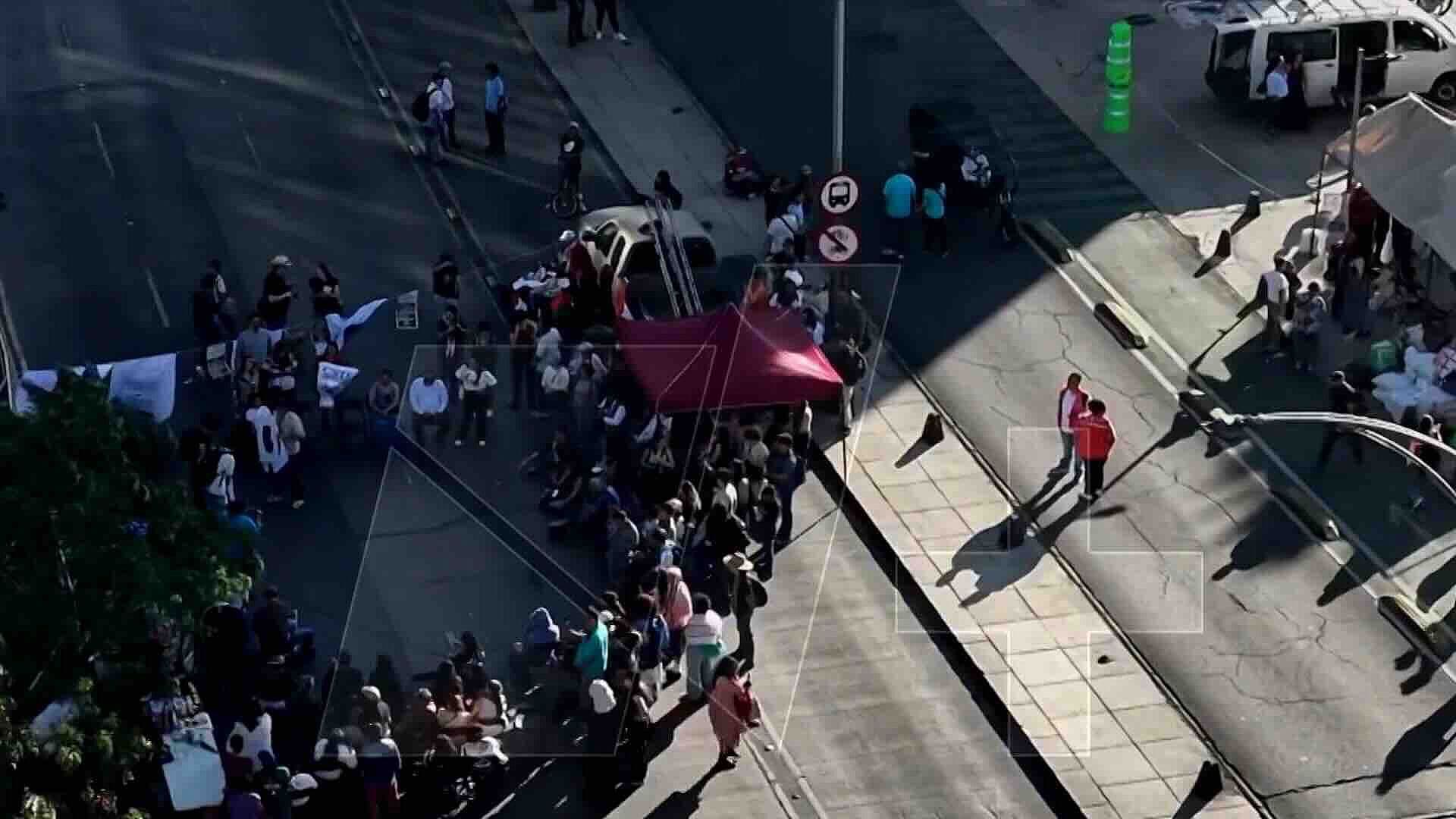 Instalan Antimonumento por Periodistas Asesinados en Paseo de la Reforma, CDMX