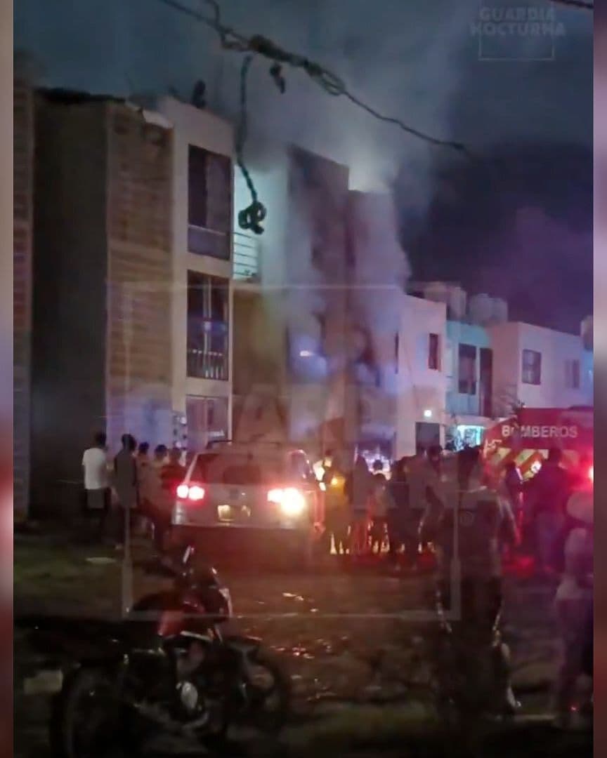 Incendio Consumió Torre de Departamentos en Tlajomulco de Zúñiga, Jalisco