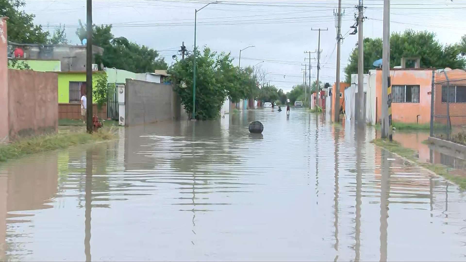 Tormenta Colapsa Calles en Coahuila; Así se Ven las Inundaciones de Hoy 15 de Junio