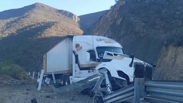 Accidente en Oaxaca. Foto: Guardia Nacional
