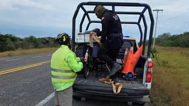 Un Ciclista de la India Recorre Tamaulipas Rumbo a Canadá