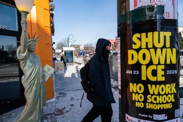 Protestan en Minnesota con la consigna de no trabajar, no ir a la escuela y no ir de compras