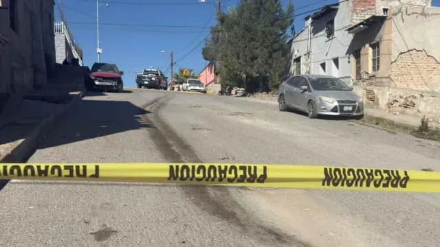 Localizan Corona de Flores en la Colonia Obrera de Ciudad Juárez