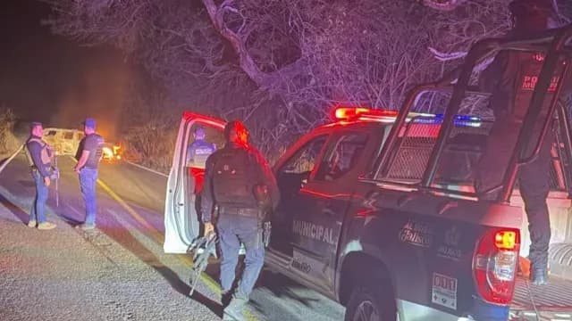 Registran mas bloqueos en Jalisco. Foto: Dirección de Seguridad Pública de Autlán