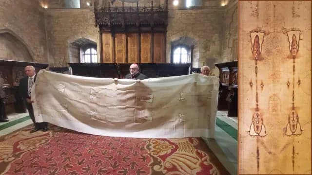 Así luce la Sábana Santa conservada en la Catedral de Turín. Foto: Gobierno de México